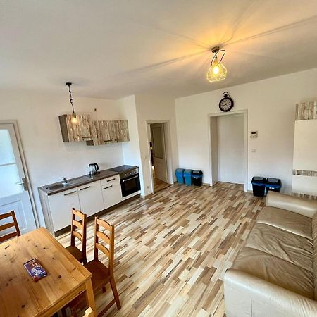 Monteurwohnung Leoben, Zentral Leoben  Bagian luar foto